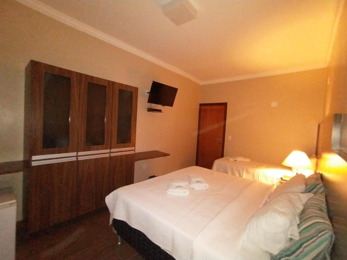 Hotel Albatroz Убераба Екстер'єр фото